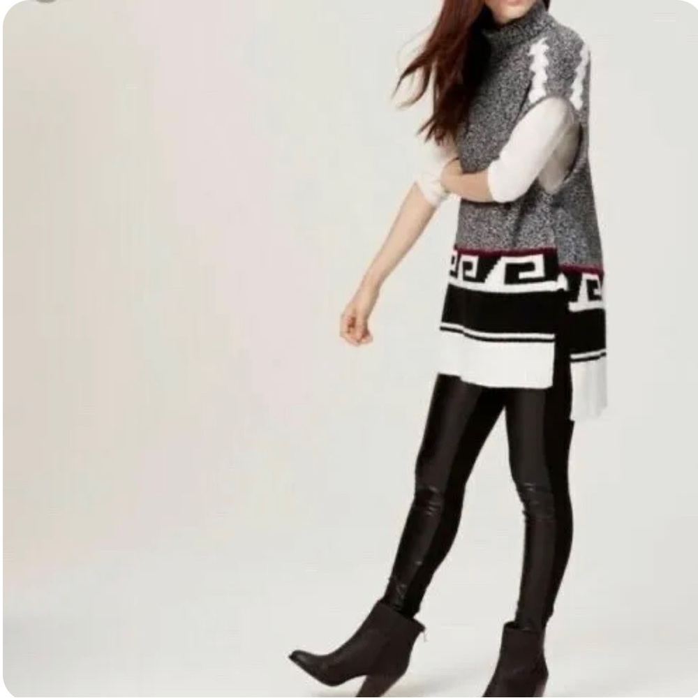 ANN TAYLOR LOFT Wool/Alpaca Blend Sleeveless Turtleneck Poncho Blanket Sweater